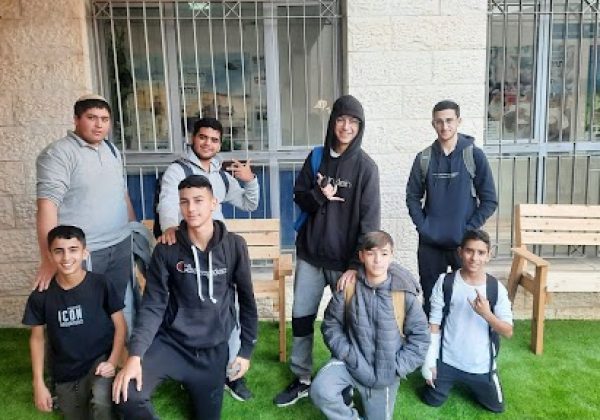חונכות כיתה בחט”ב